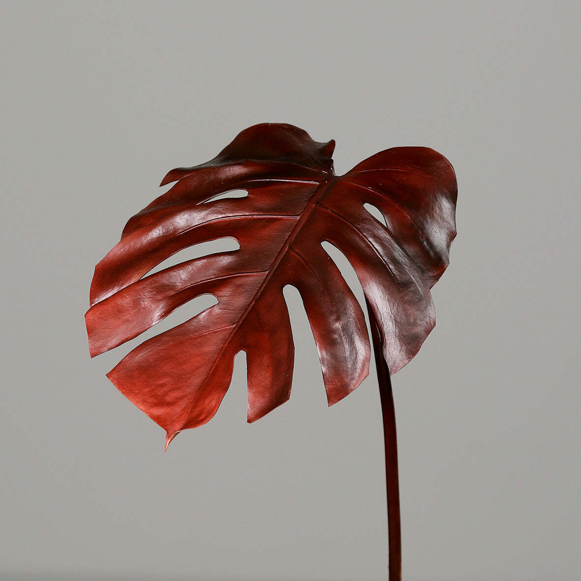 Feuille artificielle de Monstera - décoration d'intérieur - H.75cm - Bordeaux S3