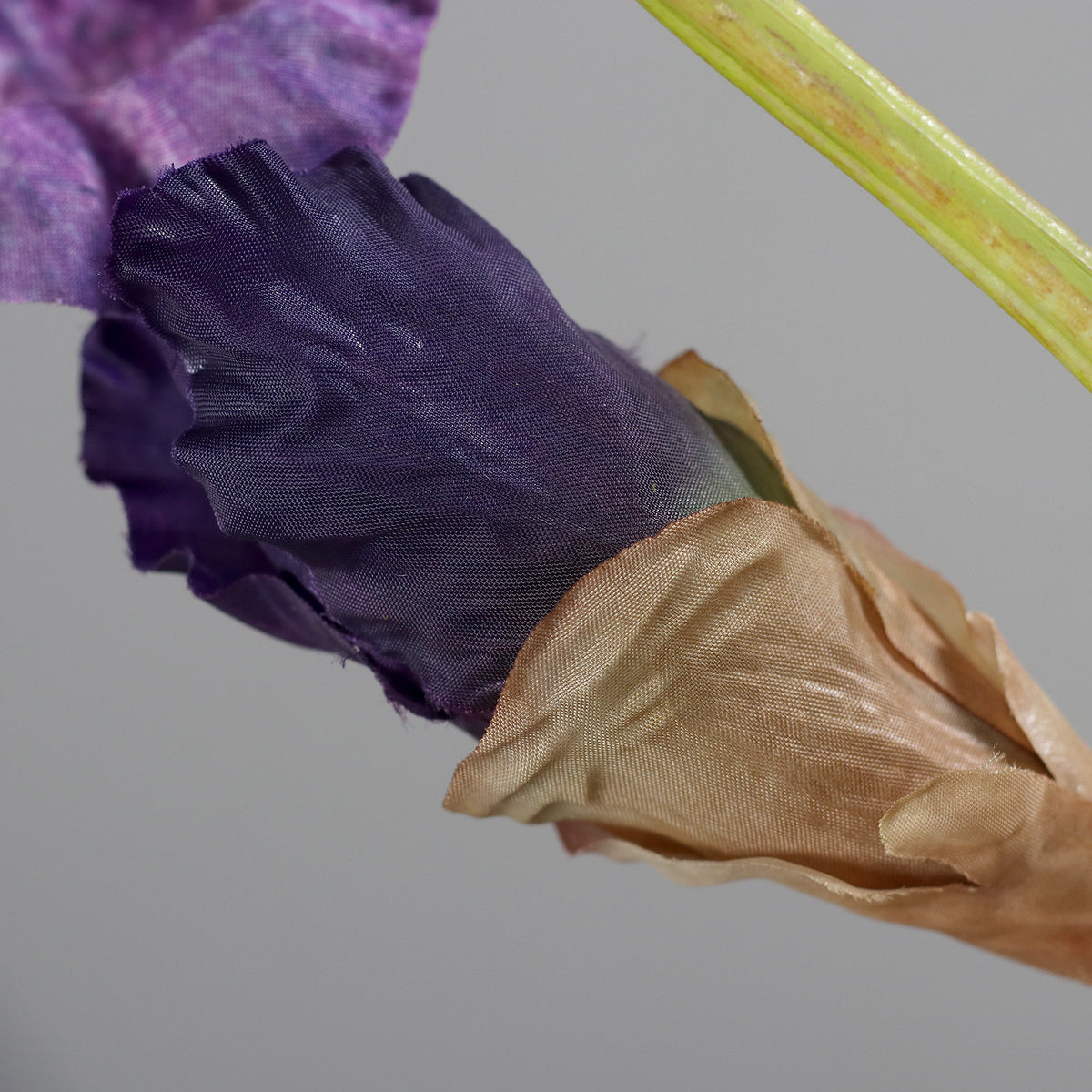 Fleur artificielle Iris artificiel pourpre nuancé - composition bouquet - H.80 cm - 1 fleur et 1 bouton - MAG
